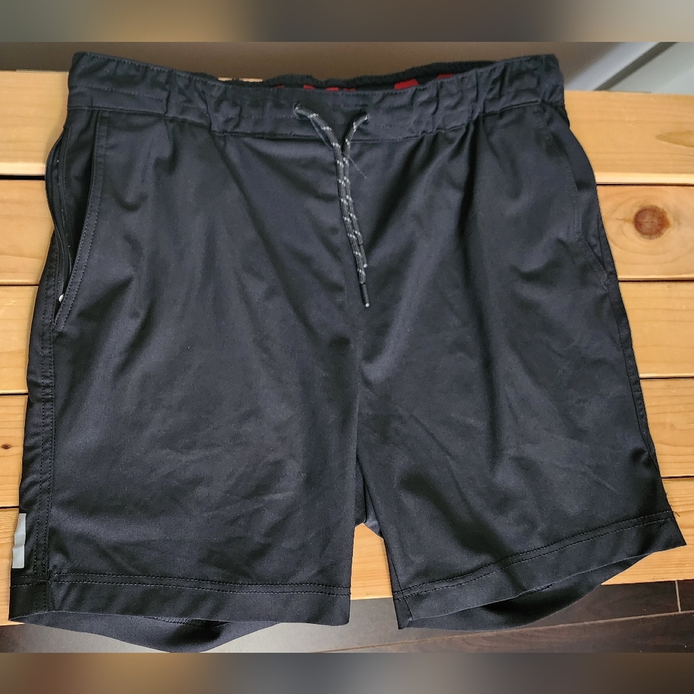 Dark Black Shorts by Projek Raw size Large